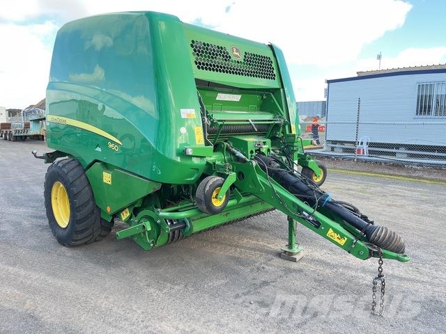 John Deere 960 Presse à balle ronde