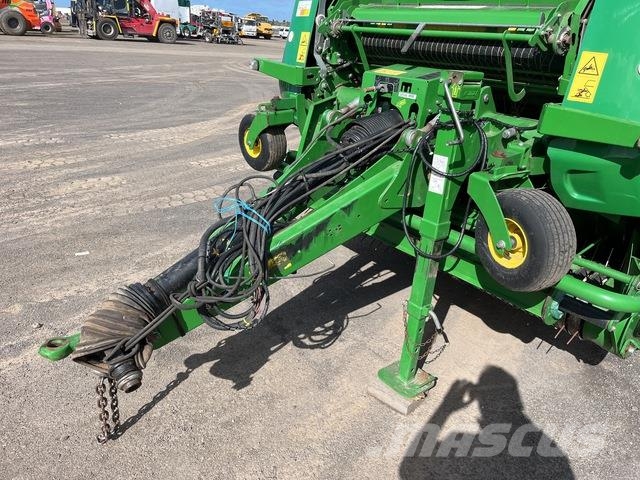 John Deere 960 Presse à balle ronde