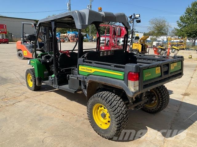 John Deere Gator XUV 855M S4 Комунални съоражения