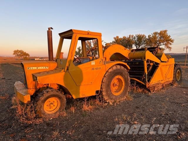 John Deere T373P スクレイパー