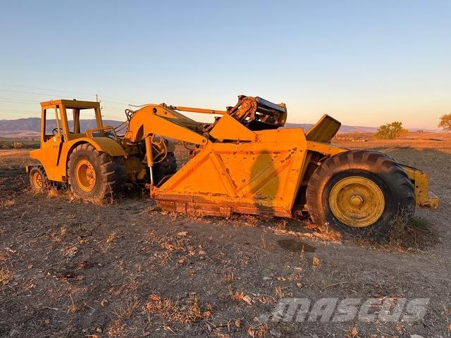 John Deere T373P スクレイパー