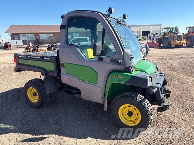 John Deere XUV855E Kommunaalteenuste tehnika