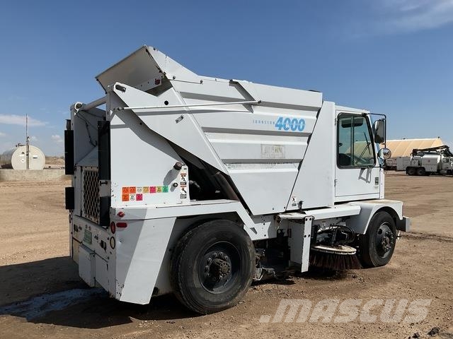 Johnston 4000 Veegwagens