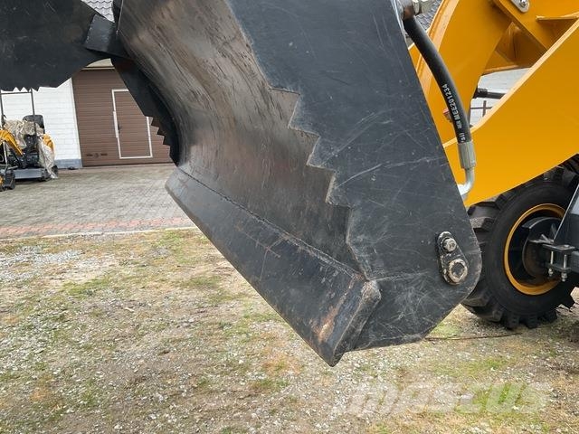 JSB 2T Kaivurikuormaajat