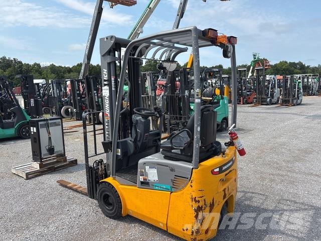 Jungheinrich EFG110 Electric forklifts