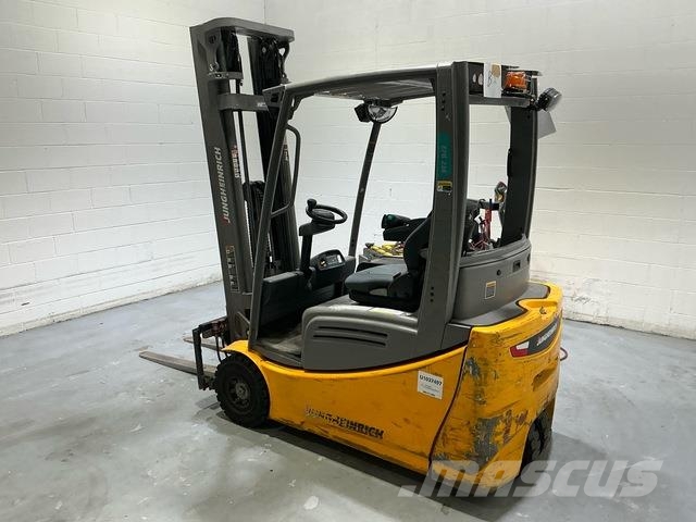 Jungheinrich EFG216 Elektromos targoncák