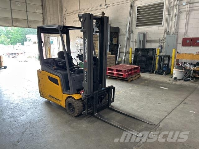 Jungheinrich EFG220 Elektrostapler