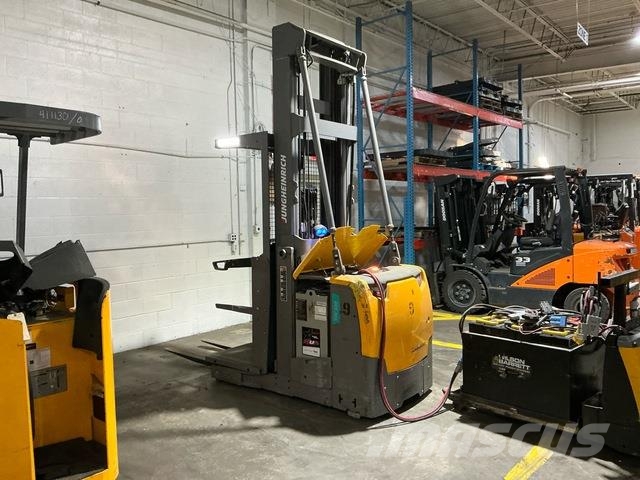 Jungheinrich EKS314 Electric forklifts