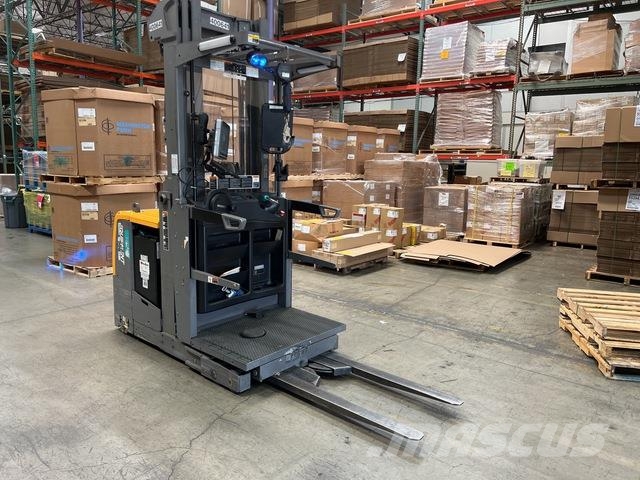 Jungheinrich EKS314 中端式裝載機