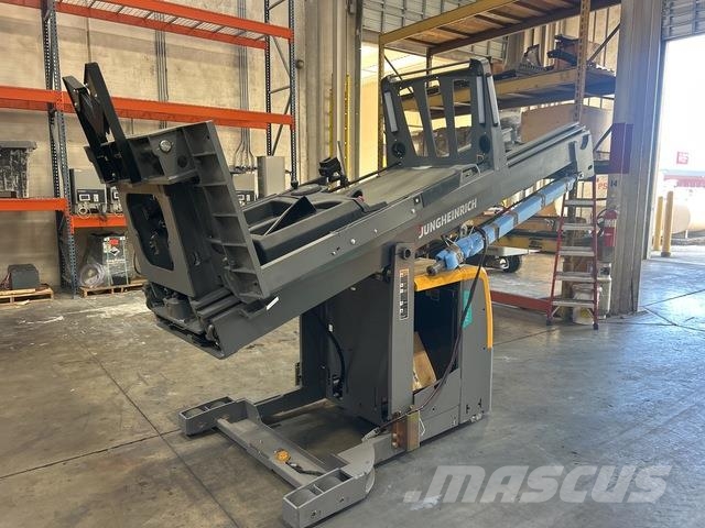 Jungheinrich EKS314 Medium lift order picker