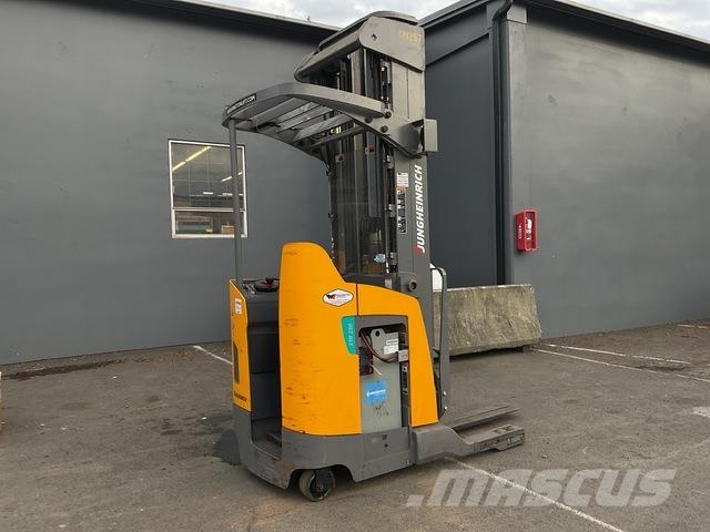 Jungheinrich ETR230 리치 트럭