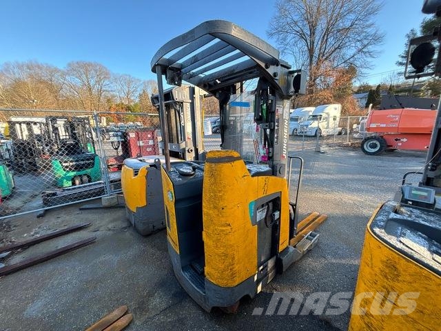 Jungheinrich ETR230A Electric forklifts