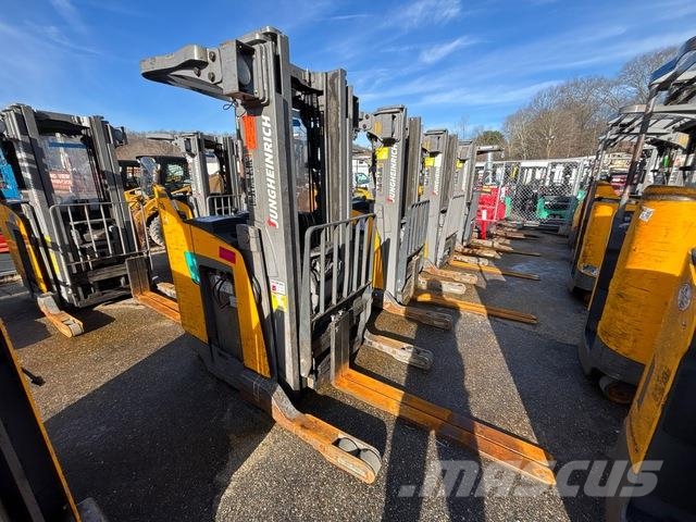 Jungheinrich ETR230A Electric forklifts
