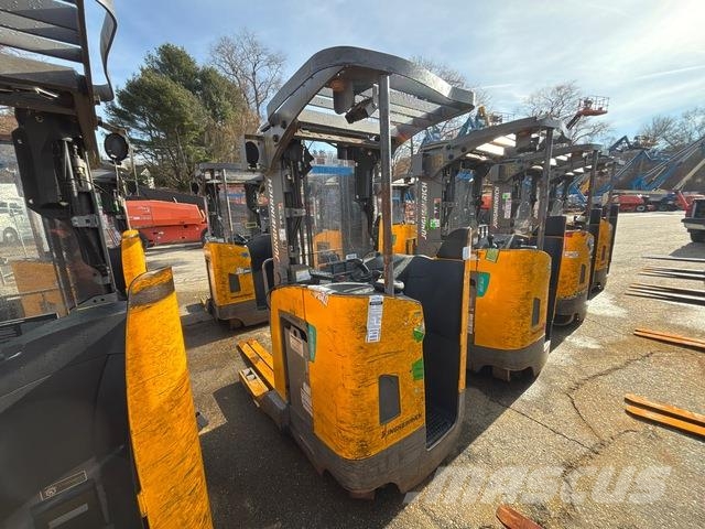 Jungheinrich ETR230A Electric forklifts