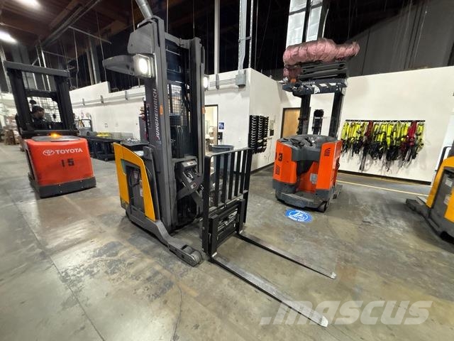 Jungheinrich ETR235 Empilhadeiras elétricas