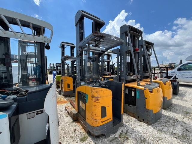 Jungheinrich ETR340 شاحنات ذات رافعات شوكية تعمل بالكهرباء