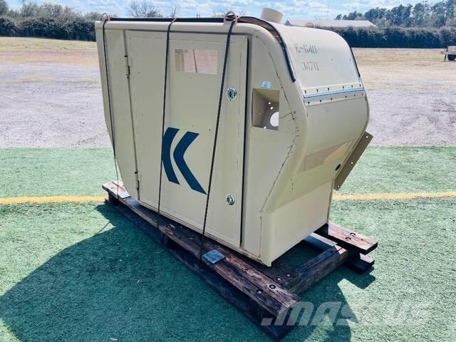 Kalmar RT-022 Telehandler Engine Pod Compartment مكونات أخرى