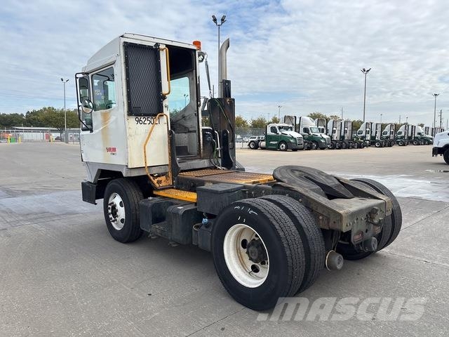 Kalmar T2 Терминални трактори