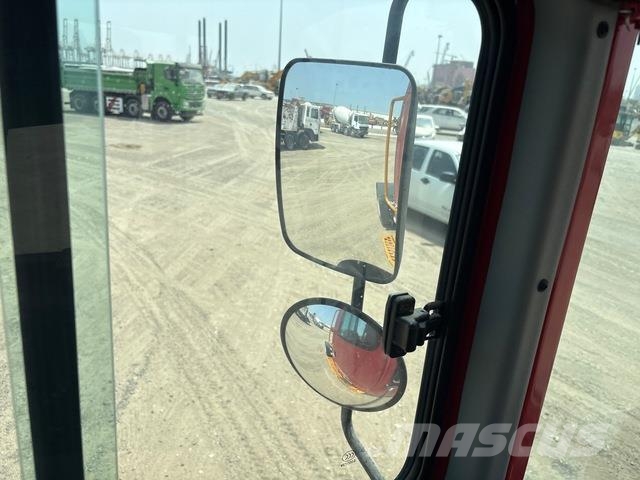Kalmar TL2 جرارات صالات المطارات