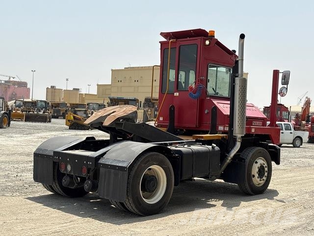 Kalmar TL2 جرارات صالات المطارات