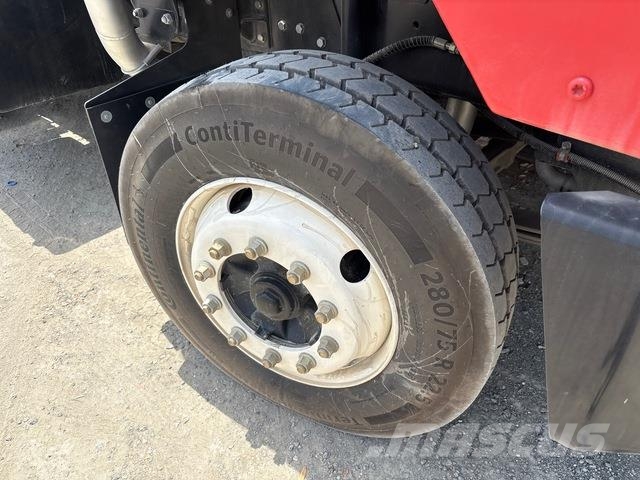 Kalmar TL2 جرارات صالات المطارات
