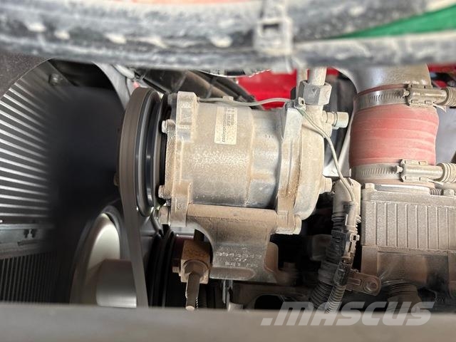 Kalmar TL2 جرارات صالات المطارات