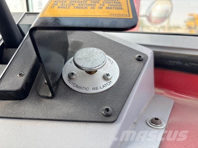 Kalmar TL2 جرارات صالات المطارات