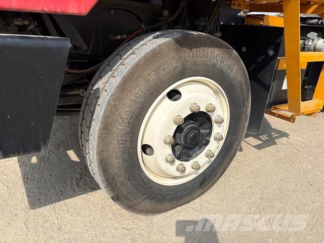 Kalmar TL2 جرارات صالات المطارات