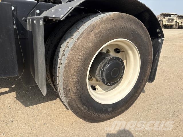 Kalmar TL2 جرارات صالات المطارات