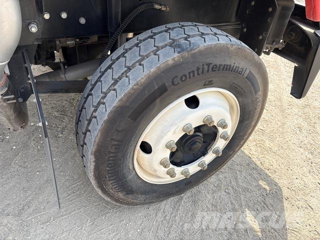 Kalmar TL2 جرارات صالات المطارات
