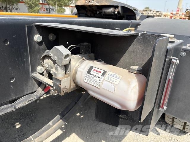 Kalmar TL2 جرارات صالات المطارات