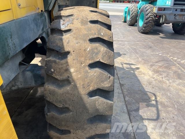 Kawasaki 70ZV Kolové nakladače