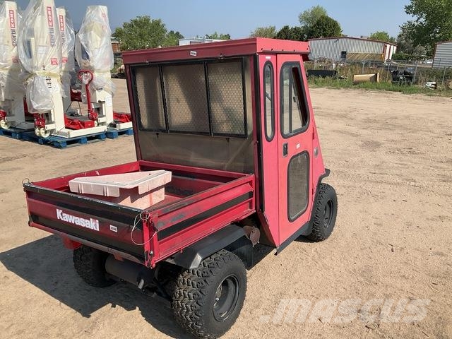 Kawasaki Mule 550 ماكينات منفعة عامة
