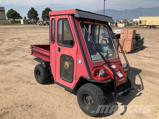 Kawasaki Mule 550 ماكينات منفعة عامة