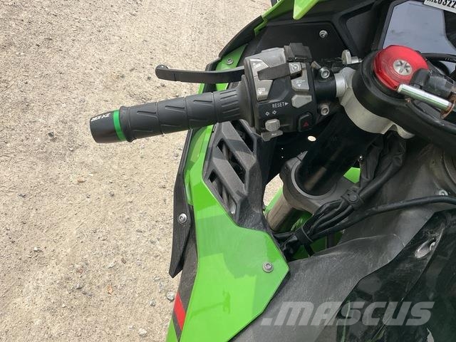 Kawasaki Ninja ZX10R 全地形車