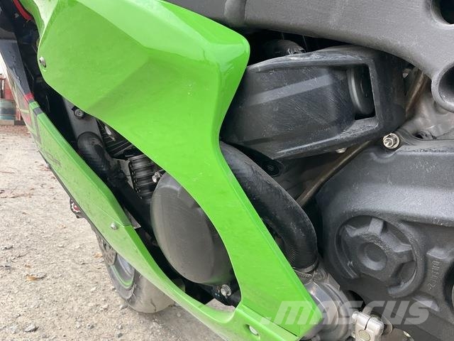 Kawasaki Ninja ZX10R 全地形車
