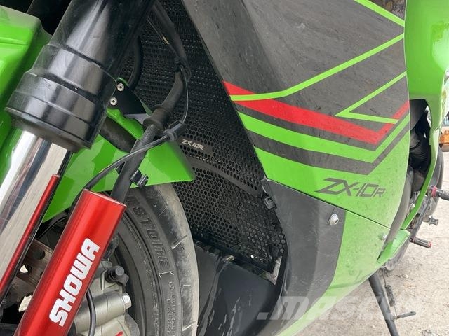 Kawasaki Ninja ZX10R 全地形車