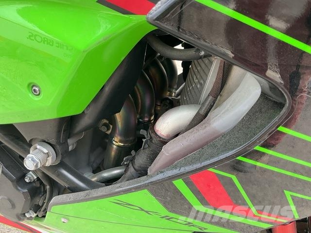 Kawasaki Ninja ZX10R 全地形車