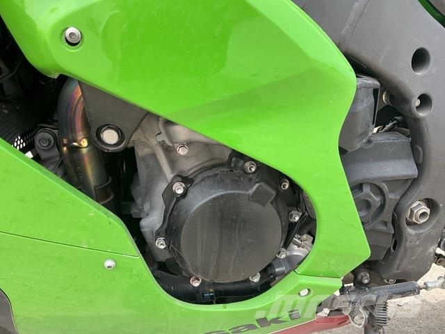 Kawasaki Ninja ZX10R 全地形車