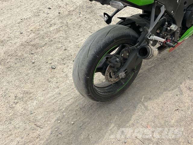 Kawasaki Ninja ZX10R 全地形車