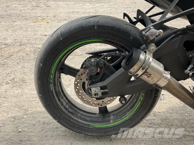 Kawasaki Ninja ZX10R 全地形車