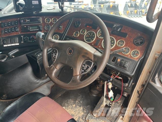 Kenworth K200 Aerodyne Naudoti vilkikai