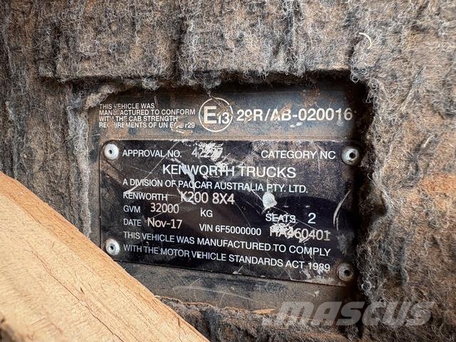 Kenworth K200 Aerodyne Naudoti vilkikai