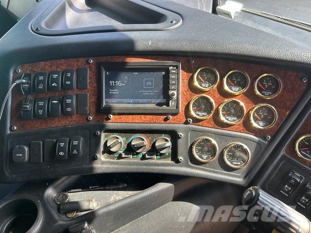 Kenworth K200 Aerodyne Autotractoare
