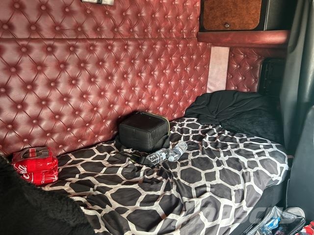Kenworth K200 Aerodyne Autotractoare