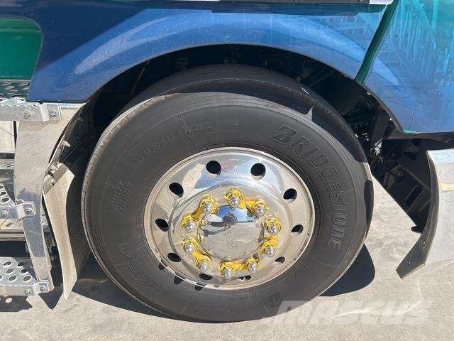 Kenworth K200 Aerodyne Autotractoare