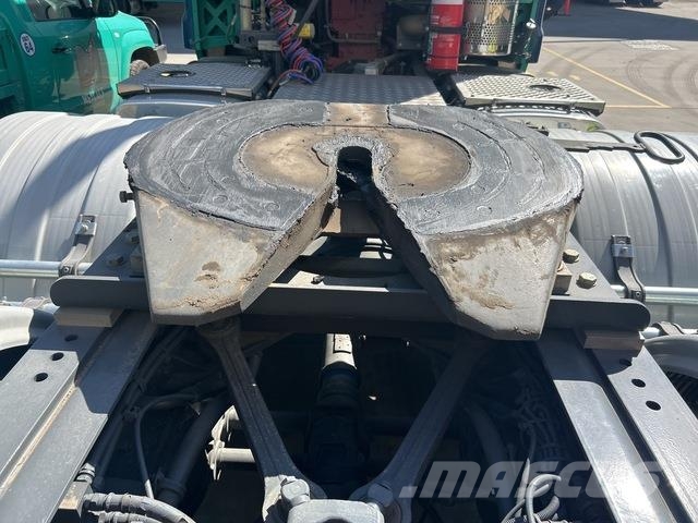 Kenworth K200 Aerodyne Autotractoare