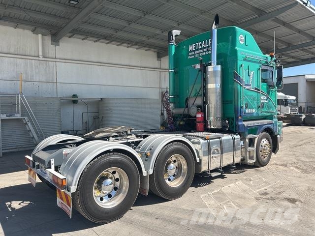 Kenworth K200 Aerodyne Autotractoare