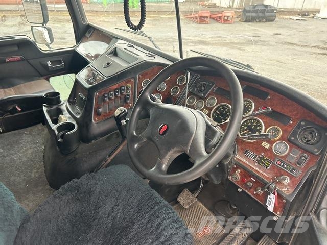 Kenworth K200 Big Cab Aerodyne Tractor Units