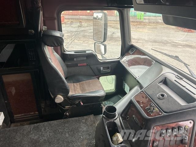 Kenworth K200 Big Cab Aerodyne Tractor Units